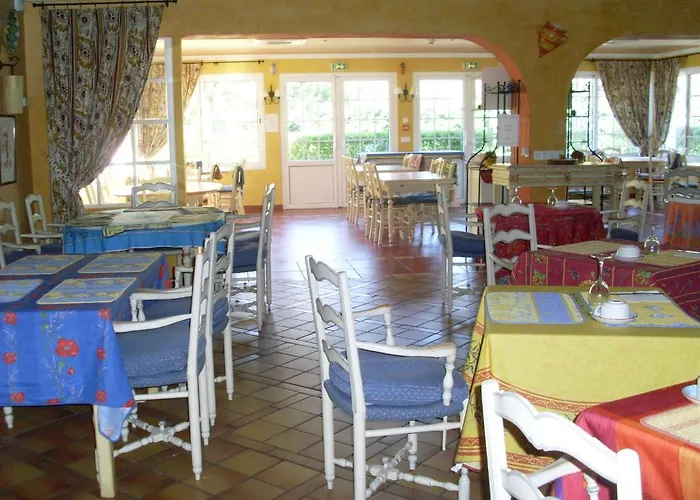 Du Lac Отель 3*