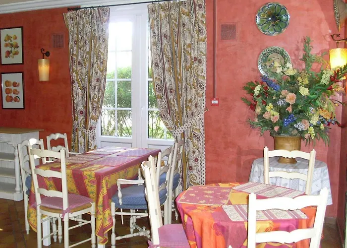 Du Lac 3* Saulx-les-Chartreux