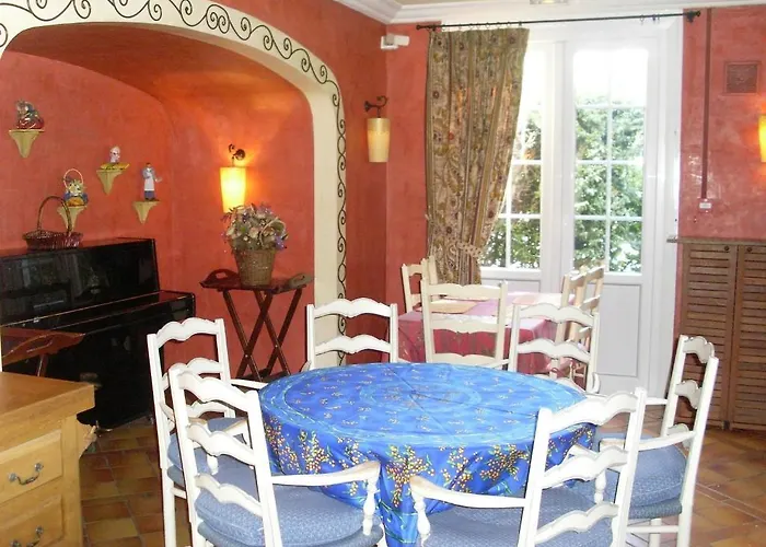 Du Lac Saulx-les-Chartreux